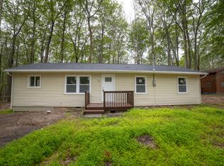 183 Beech Ln, Pocono Lake, PA 18347
