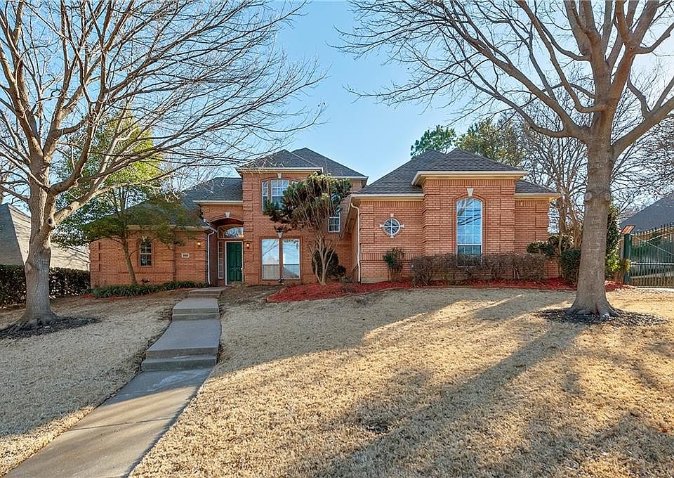 1st image of 2809 Kingswood Dr
