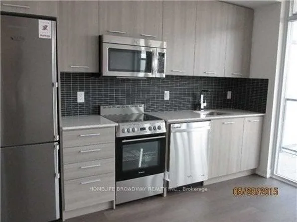 105 George St, Toronto, ON