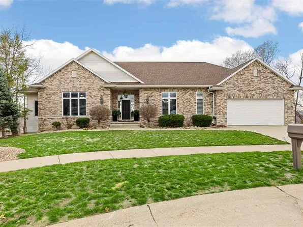 108 Lakota Ct NE, Cedar Rapids, IA 52402