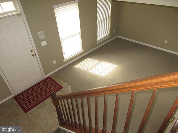 3rd image of 3865 Eisenhower Ave