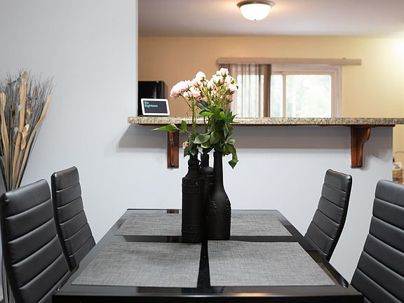 4th image of 1810 Broadway St Lot 2