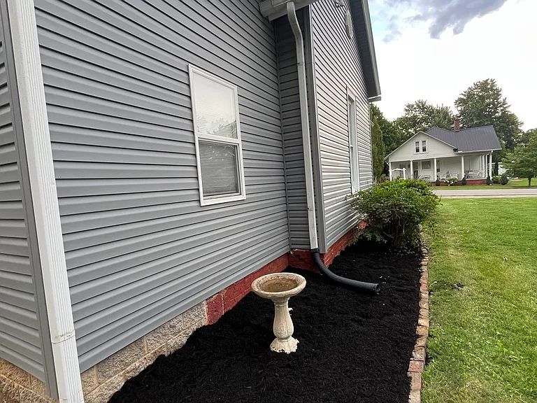 313 N High St — Photo 21