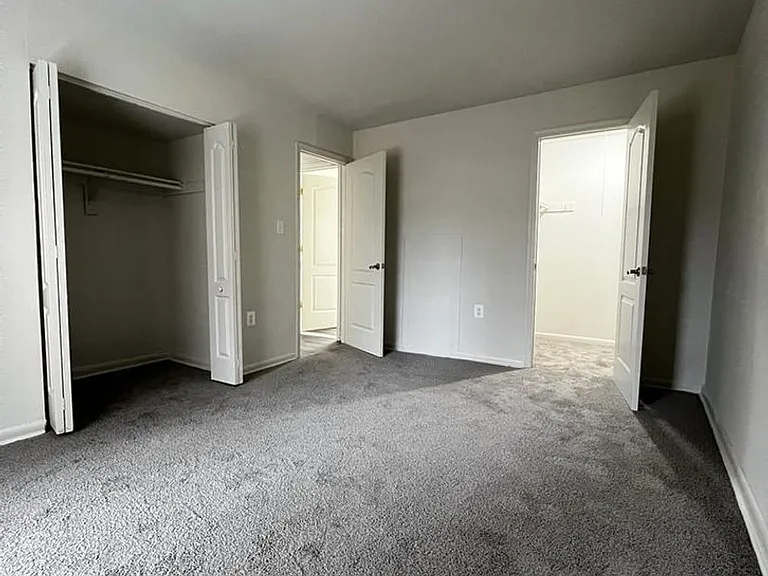 5301 Quincy St — Photo 33