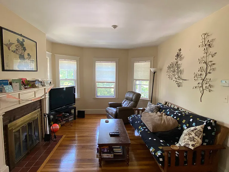 14 Upland Rd #2 — Photo 2