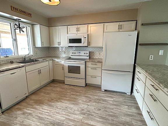 2nd image of 14 N Centennial St