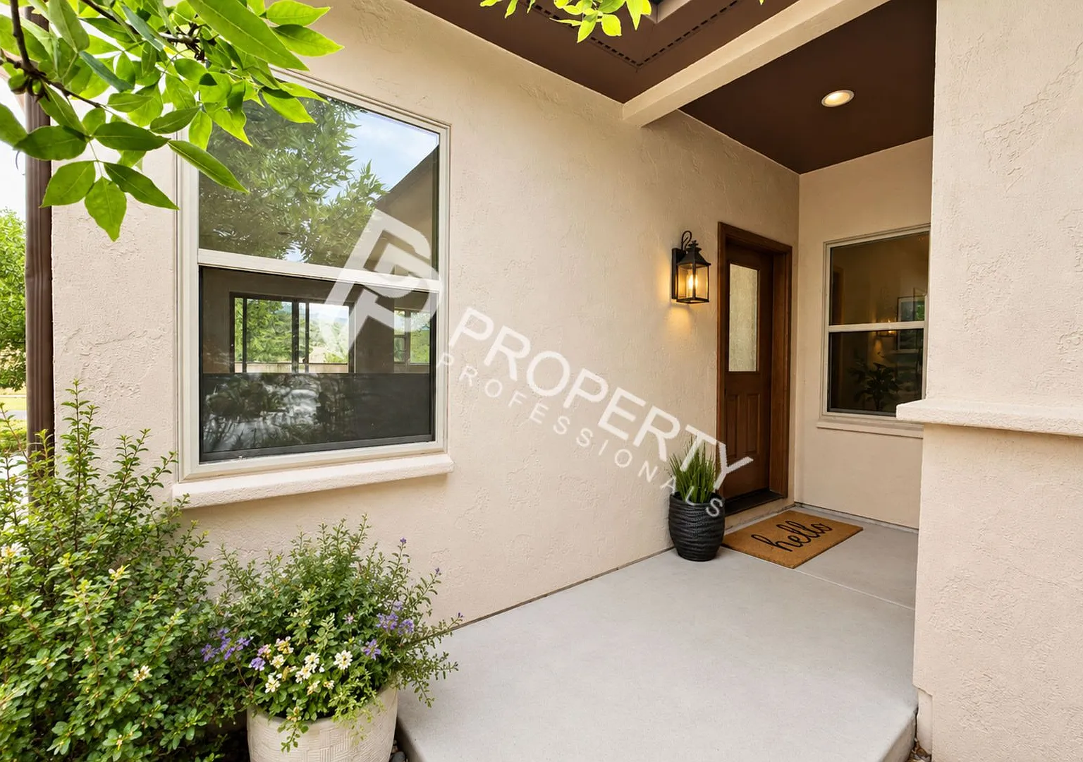 Beautifully Updated Home in New Castle for Rent — Photo 3