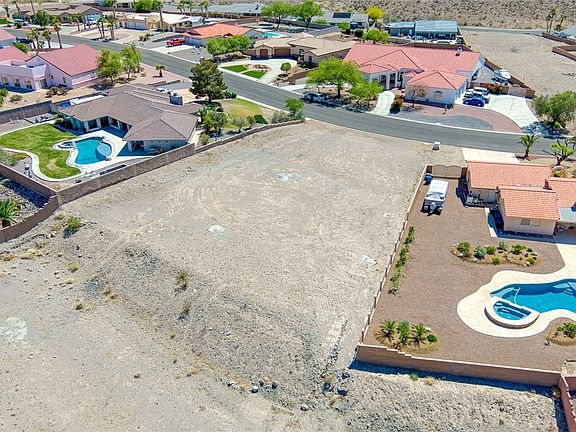 4th image of 2883 Cresthill Drive