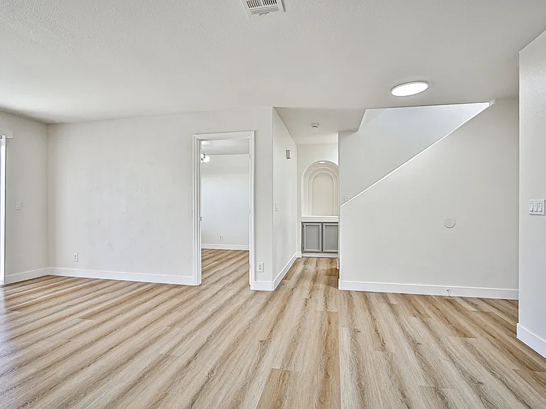 9281 Casa Christina Ln — Photo 13