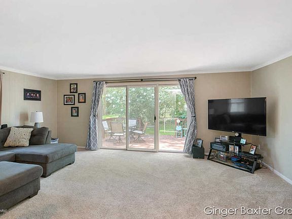 4th image of 141 Gaylord Dr NE