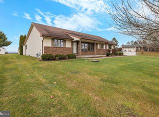 106 Lee Ann Ct, Hanover, PA 17331