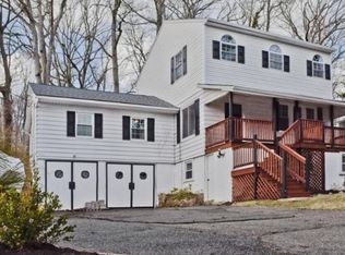 41 Ithanell Rd, Hopatcong, NJ 07843