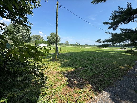 3rd image of 5400 Runkle Rd