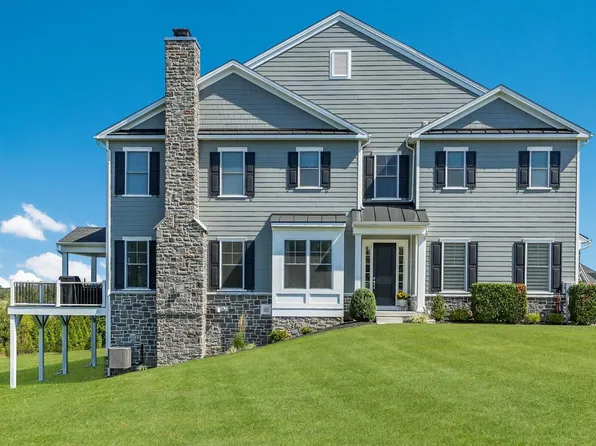 1 Elizabeth Ln, Doylestown, PA 18901