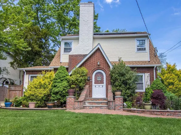 619 Grant Avenue, Baldwin, NY 11510