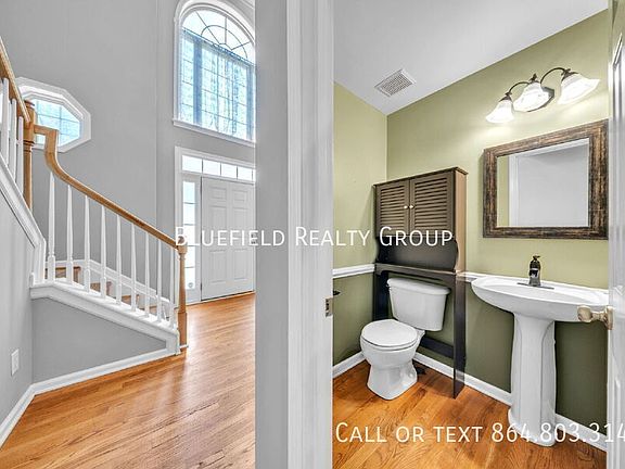 3rd image of 306 Fieldgate Ct