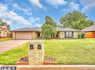 1002 Mac Dr, Elk City, OK 73644