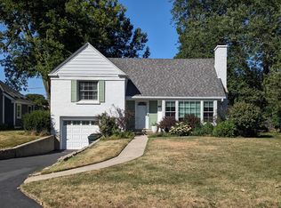 49 Williamsburg Rd, Evanston, IL 60203