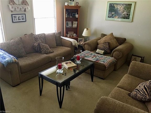 5th image of 5030 Largo Dr