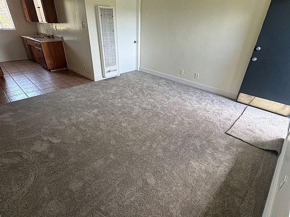 2nd image of 1969 Fashion Ave APT 19