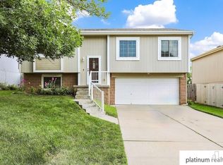 18913 U St, Omaha, NE 68135