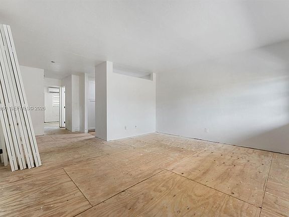 4th image of 900 Atlantic Shores Blvd APT 130