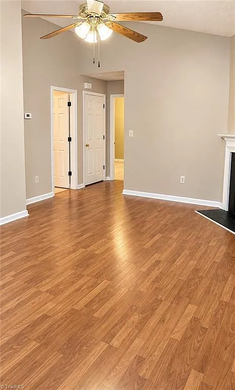 2 bed, 834 sqft, $1,450 — Photo 4