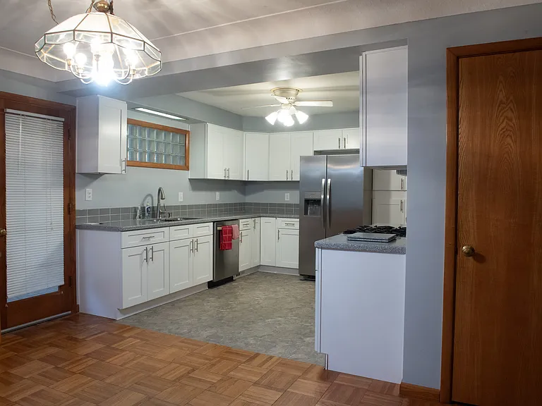 2066 Bradley Rd — Photo 11