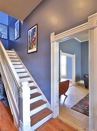 4th image of 526 Mulberry St