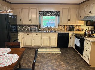 221 Hunting Ridge Rd, Roanoke Rapids, NC 27870