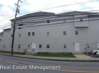 5210 Main St APT 304, Whitehall, PA 18052