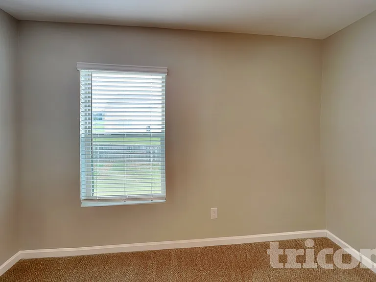 99 Yonah Way — Photo 11