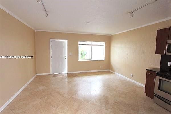 1st image of 1878 NE 46th St #3