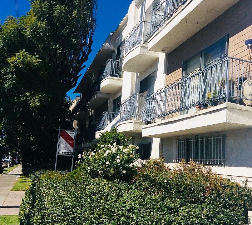 1st image of 17339 Vanowen St APT 305