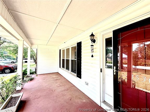 3rd image of 1530 Redbud Dr