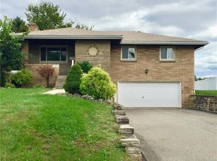 1307 Brierwood Dr, Homestead, PA 15120