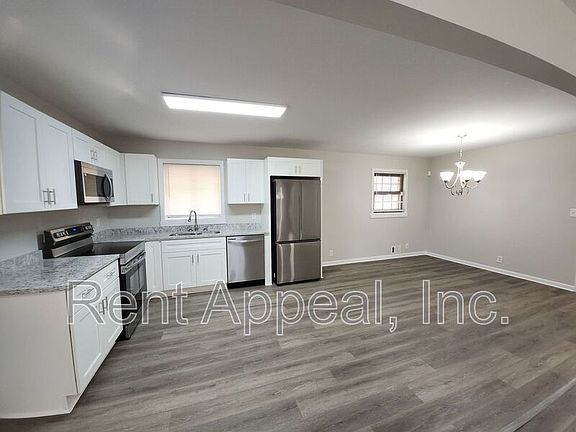 3rd image of 5370 Longmeadow Ln
