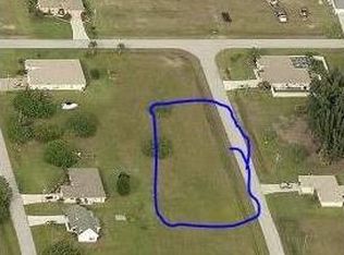 208 SW 25th Ave, Cape Coral, FL 33991