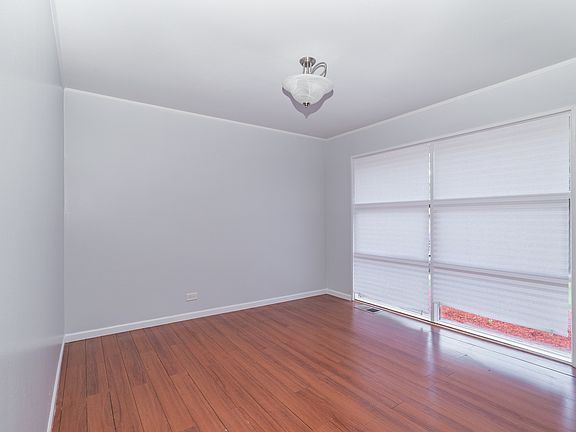 4th image of 1100 Portsmouth Ave