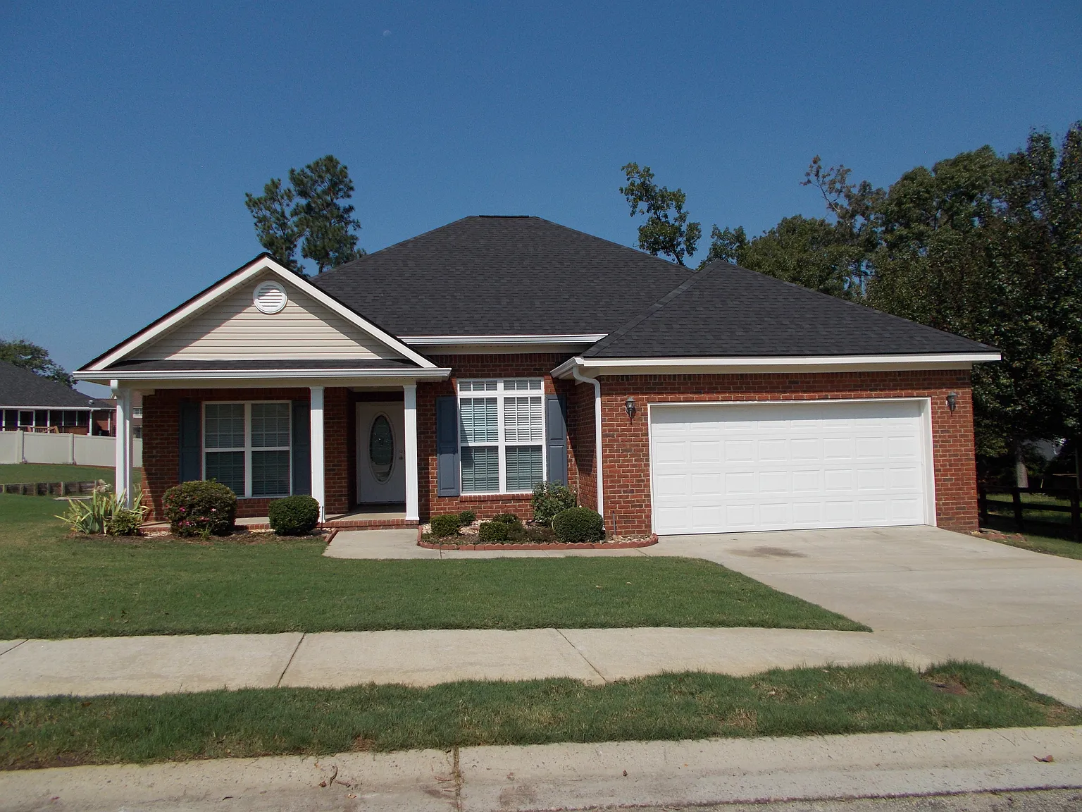 4 bed, 1607 sqft, $1,995 — Photo 1
