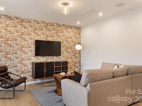 4th image of 2024 Howell Creek Way