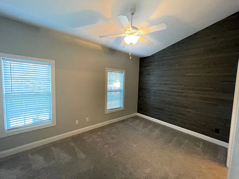 4804 Exton Park Loop — Photo 38