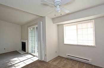 5th image of 812 12th Ave SE APT N2