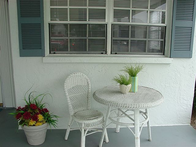 Seating Area Out Front