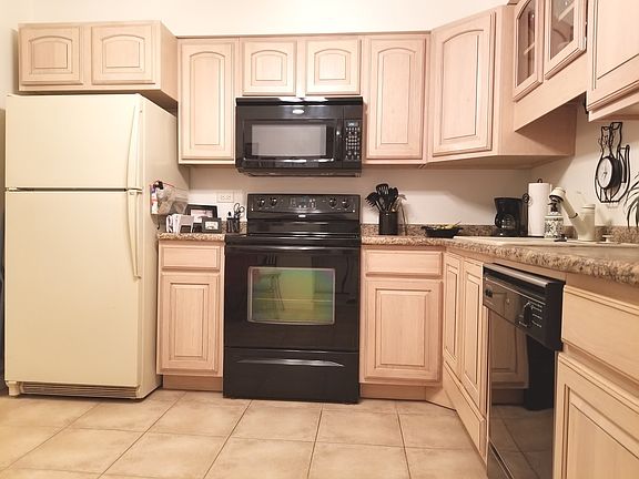 5th image of 7525 Nantucket Dr APT 202