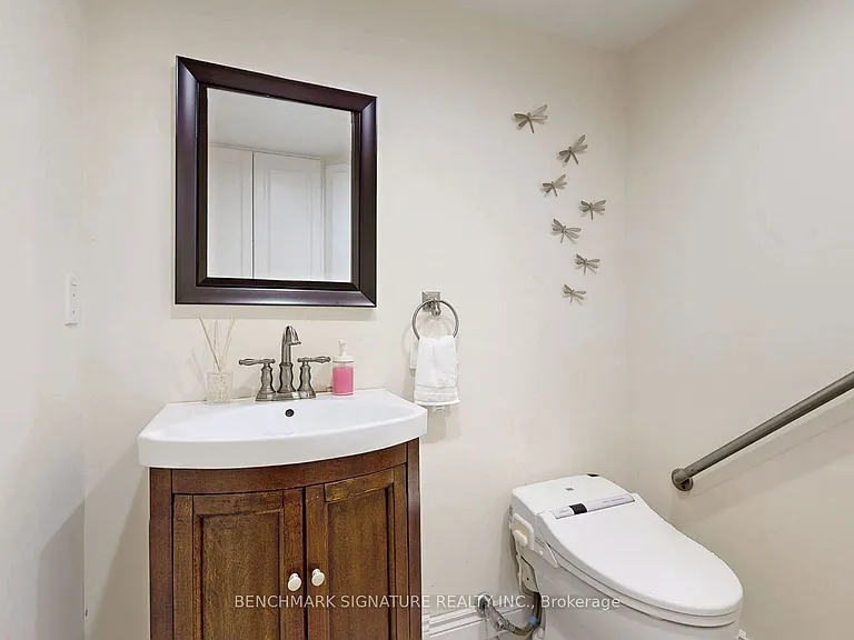2030 Bur Oak Ave — Photo 13