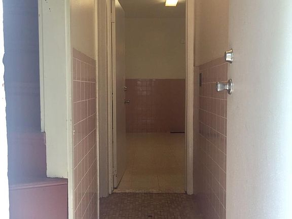 4th image of 66 Henry St #1