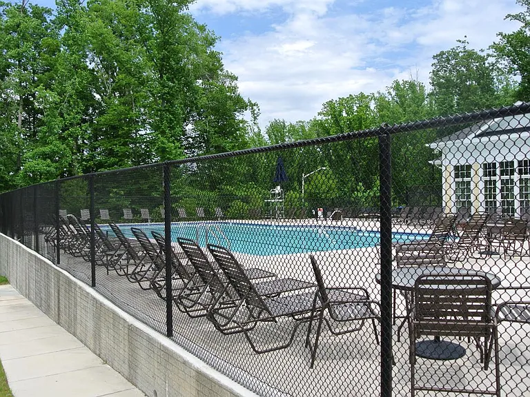 Lorton Valley Pool
