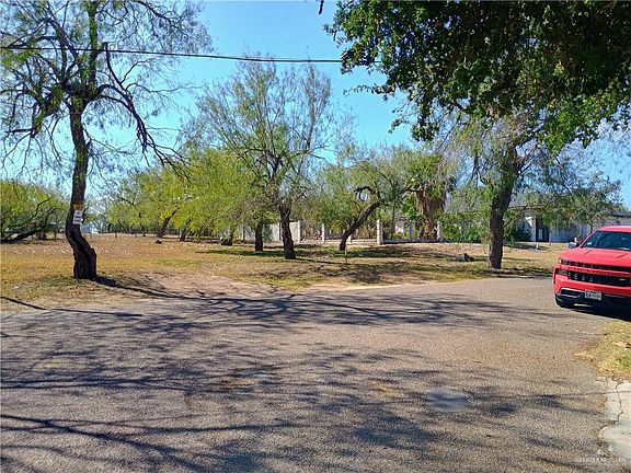 5th image of 972 S Kika De La Garza Blvd