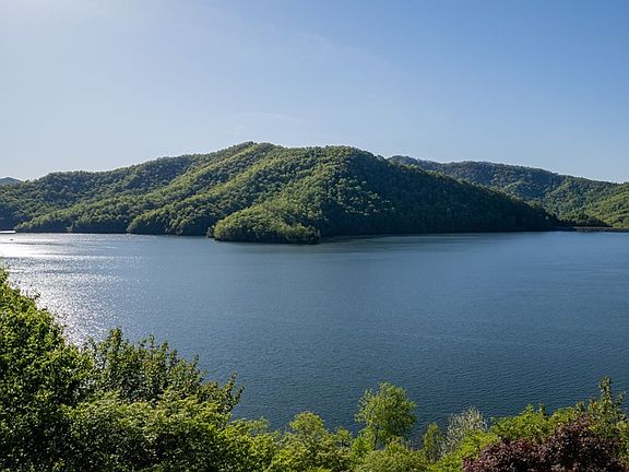 5th image of 67 Mountain Moriah